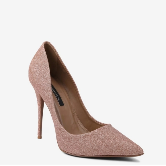 BCBGMaxAzria Shoes - NWOT BCBGMaxazria Rose Gold Nova Pump - Size 7.5